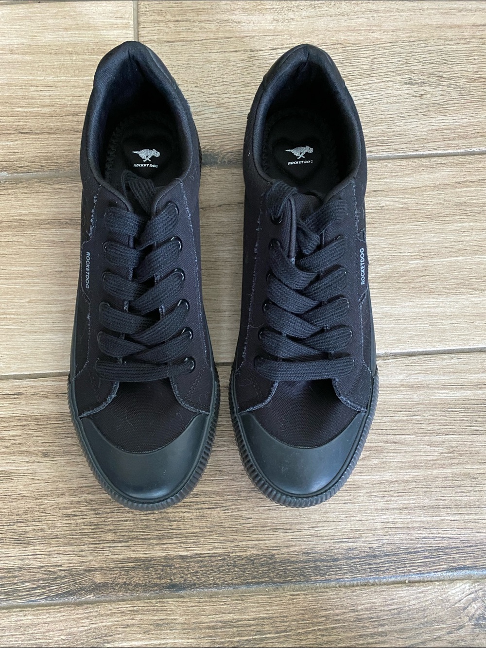 Rocket Dog Women’s Black Canvas Low-Top Sneakers